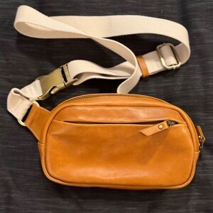 Andar “The Indie” Leather Crossbody Bag in Sand